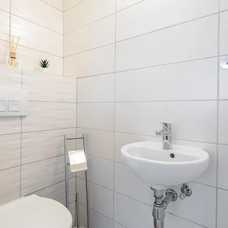 - Balcony - New - Comfy Апартаменты *