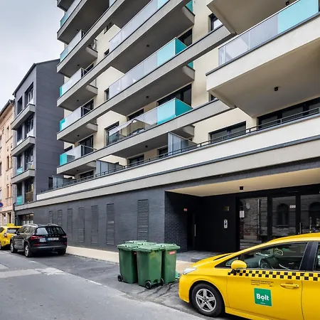 - Balcony - New - Comfy Apartament Budapesta